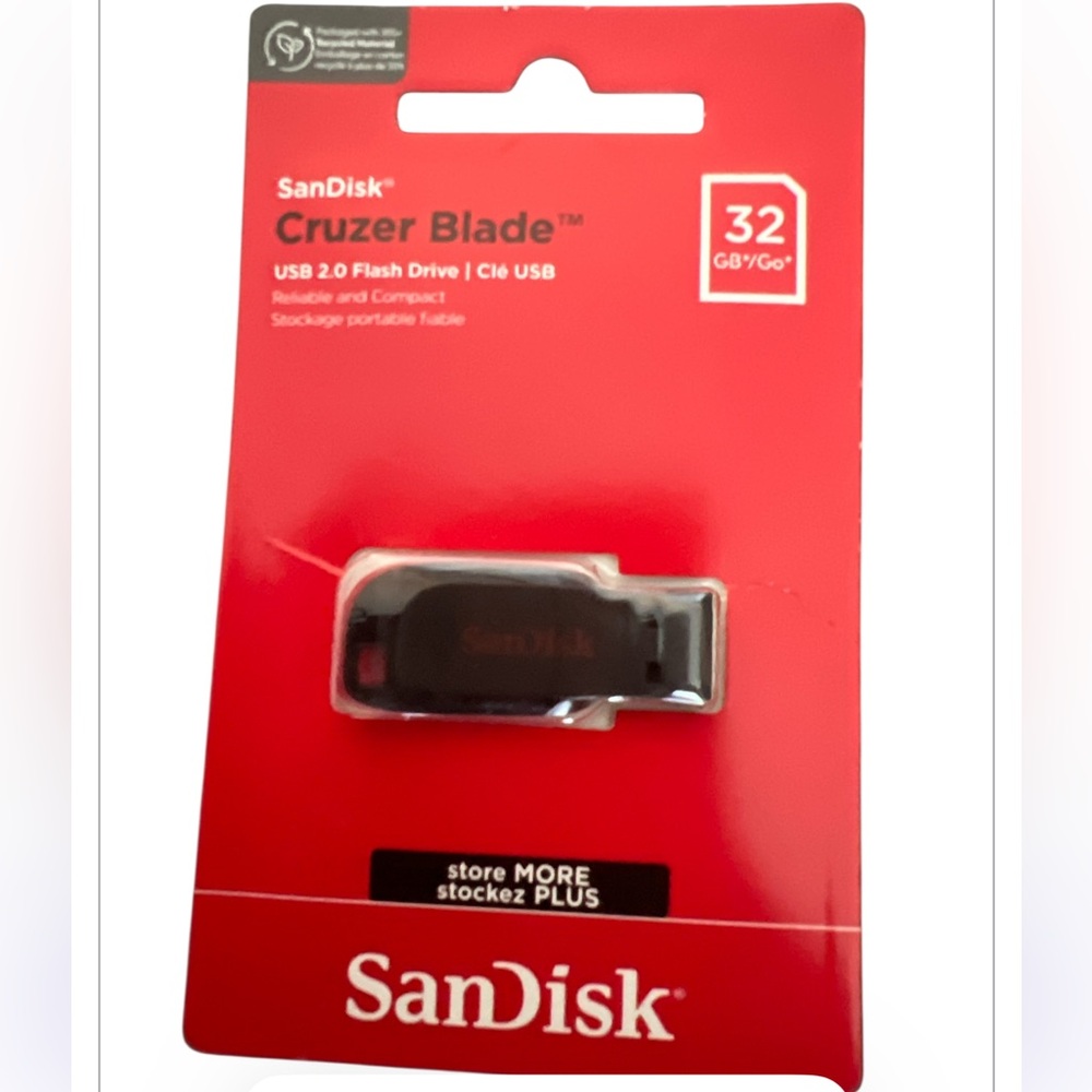 SanDisk Cruzer Blade 32GB USB 2.0 Flash Drive New Sealed‎